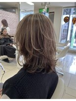 クオール(Quol)&nbsp;【レイヤーカット】白髪ぼかしハイライト◯片野