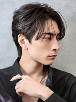 ネクストセカンド 表参道(NEXT2nd)&nbsp;MEN’S/リバースセンターパート/ニュアンスパーマ/表参道