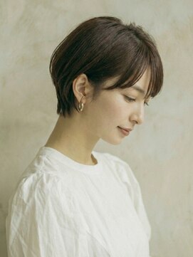 シータ 大山(THETA) 大人丸みショートボブ20代30代40代◎前髪あり耳掛けボブ大山