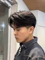 ニコトウキョウ 新宿(nico TOKYO) テーパーフェードニュアンスパーマ刈り上げセンターパートメンズ