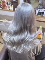 ブレイズヘアー(BLAZEhair) 【光カラー】ホワイトシルバー×ブリーチ4回