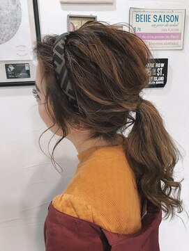 ルーナ ヘアラウンジ(Luuna hair lounge) カチューシャアレンジ