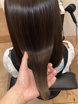 アコンプリッシュ 代官山 恵比寿(accomplish) プラチナミネコラ