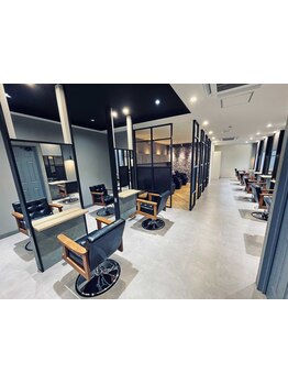 【HPB AWARD 2025 BEST SALON SILVER Prize受賞】価格＝質ではない事を証明し続ける人気サロン！