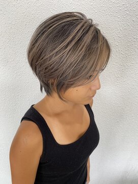 エイト オキナワ 沖縄新都心店(EIGHT okinawa) ショートシャドールーツ