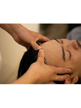 【気分リフレッシュ】 「頑固汚れ」を除去しながら疲れを癒やす《三越前駅1分》カット+ヘッドスパ\9900