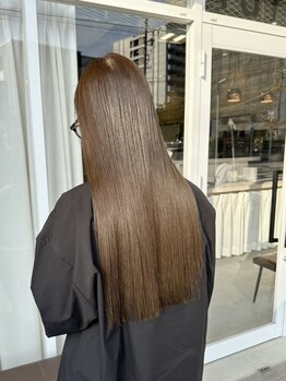 "艶髪"はダメージケアが重要!丁寧なカウンセリングと施術であなたの髪に最適なヘアケアをご提案致します☆