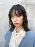 東感のあるレイヤー＆パングで色っぽミディ