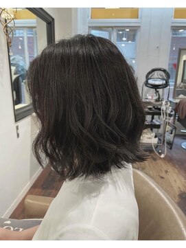 ミリム 栄矢場町店(MIRiM) 【栄矢場町】ミニボブ×ダークカラー