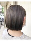 ミニボブ×極細ハイライト