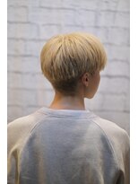 グレイスフル バーバープラチナム 六本木店(Graceful Barber platinum)&nbsp;ツーブロックナチュラルセンターパート