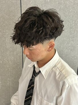 ニアウ 太田店(Niau) MEN’S HAIR/波巻きツイストスパイラル/リバースセンターパート