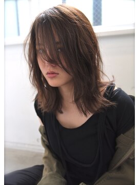 ユノ(juno) 【juno】最旬大人MUSE☆無造作カール外国人風ミディアム