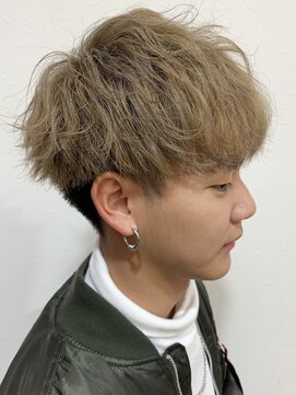 ナンプウ(Nanpu) <Nanpu>柔らかベージュ×三代目風前下がり波うちマッシュ◎20代