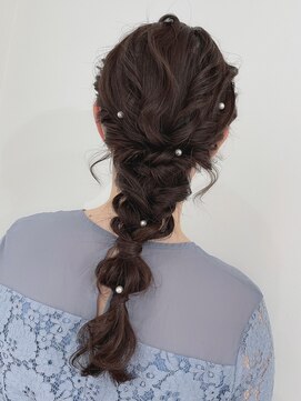 ヘアガーデン ティアラ(Hair Garden TIARA) 編み下ろしポニーテール★大人の可愛さ◎同窓会 結婚式 オフ会