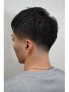 ワンワンオー バーバーショップ 博多店(@110 BARBER SHOP) テーパーフェードスタイル