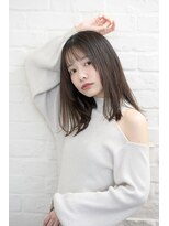 ギリア(Gillia) シースルーバング/切りっぱなしミディアム