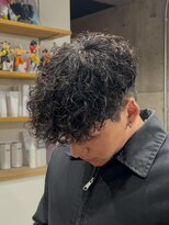 イーラ(era) スペインカール ツイストスパイラル眉カットメンズパーマ