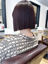 エミス バイ メルト 吉祥寺(emis by melt)&nbsp;【吉田江梨】ストレートボブカット暖色深みカラーボルドーカシス