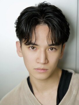 ルーシー 川越(LUCEY) センターパートフェザーパーマシャドウパーマメンズパーマ