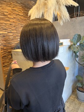 メゾンウィット(Maison Wit) ぱつっとボブ