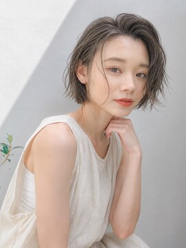 ソルナ 仁川(SOLUNA) 夏映え暗めベージュ切りっぱなしボブ