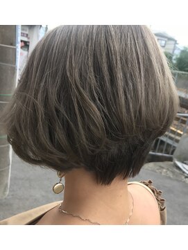 ヘス(HES) グラデーションボブ