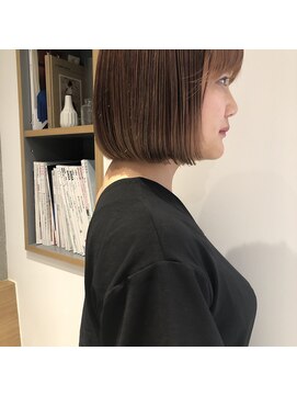 ロージー(ROSIE) ぱつっとボブ