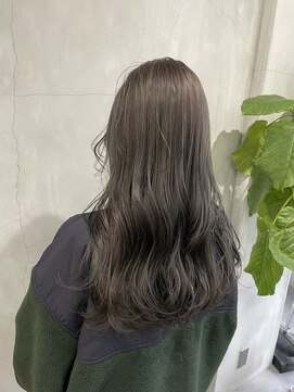 ティティ(TiTi) 脱黒髪！ミルクティーグレージュカラー[TiTi_栗林れい]