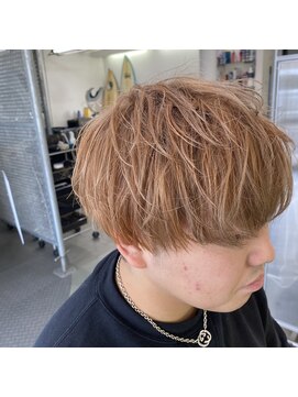 エヌズ(N's) 高松　20代30代　ハイトーンカラー　マッシュ　メンズカット