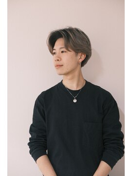 フェイヴィーズ(FavyS) メンズハイトーン センターパート ツーブロック 大阪