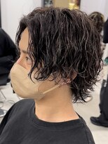ツイストスパイラルパーマメンズパーマセンターパートマッシュ