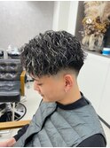ツイストスパイラルパーマ/ハイライトカラー/ブリーチデザイン