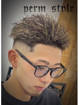 ルートヘアー(Root Hair) リバースツイストパーマ × メッシュスタイル