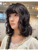 ナループロアオハナ(Nalu pu loa ohana) コテ巻き風パーマニュアンスパーマミディアムパーマ