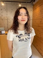カフネ ジュントス ヨロ(Cafune' juntos YOLO) レイヤー×こなれ感と柔らかい質感のパーマ　