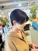 アン(un) 前下がりショートボブ