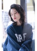 Aimee 伸ばしかけヘア外はねミディ×ダークグレージュ