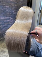 アイズニューヨークプレミアムトヤマ(I's New York PREMIUM TOYAMA) ブリーチ×トリートメント
