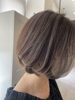 アムアム(amu_amu)&nbsp;透明感抜群外国人風カラー★カット＋イルミナカラー＋うる艶TR