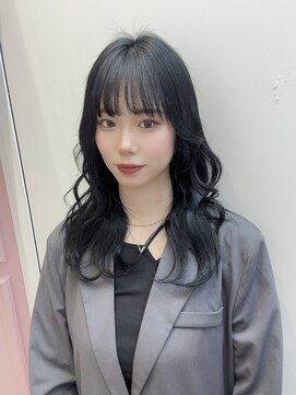 リー 梅田(Lee) 【 miyuu 】透明感がでるブルーブラック