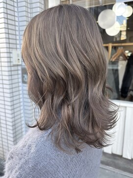 ジェムヘアスタジオ 湘南平塚南口店(Gem Hair Studio) エフェクトブリーチ×ミルクティーグレージュ【Gem 神原】