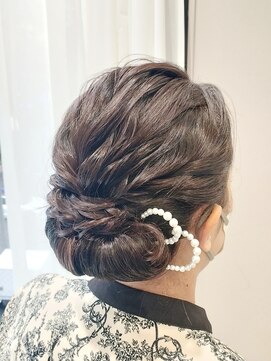アンベリールフルー(EMBELLIR fleur) ミディアムヘアアレンジ