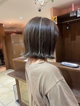 ハイライト×外はねミディ［草加店］