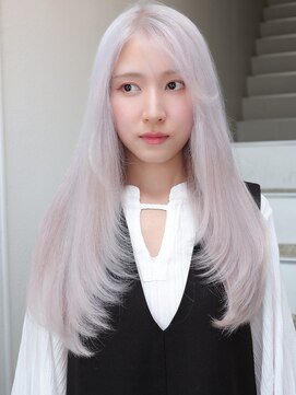 プネル 渋谷(PUNEL) 渋谷/ホワイトシルバー/ハッシュカット/ケアブリーチ2回