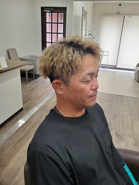 リアン(LIEN) メンズハイトーン×ツイストパーマ