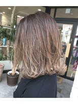 パーク(PAAQ) 【田中智大】切りっぱなしボブ×beachハイライト(ベージュ)