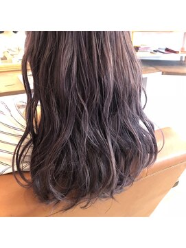 ヘアアンドリラクシングルーム アールフラン(Hair&Relaxingroom arFranc) やわらかピンクアッシュ