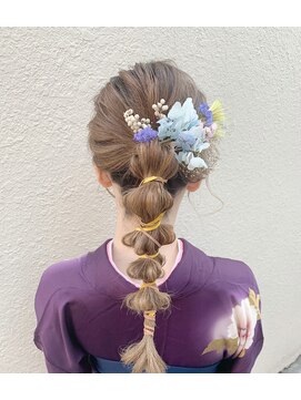 リリー ギンザ(Lily Ginza) 紐アレンジポニー