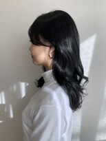 シェノン 西梅田(CHAINON)&nbsp;くびれヘア、韓国スタイル、ブルーブラック、レイヤーカット